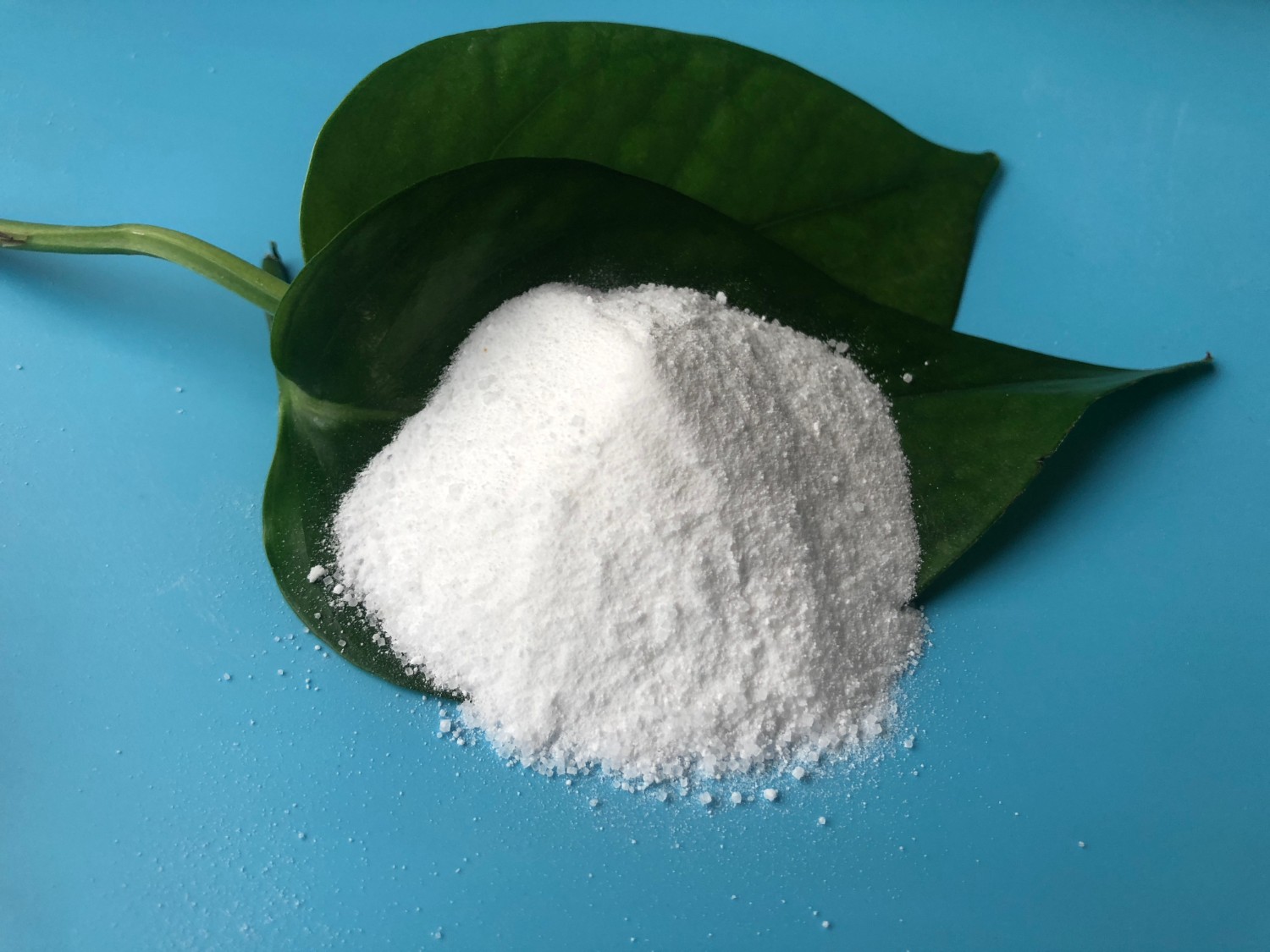 元明粉是無(wú)水硫酸鈉嗎？